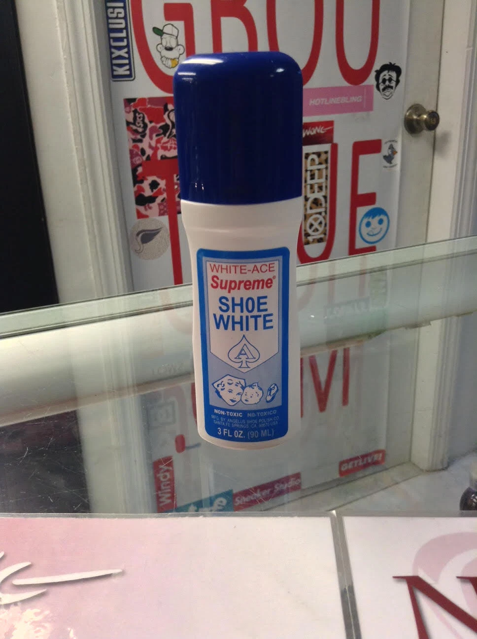 Chaussure Angelus White Ace Supreme blanche 3 fl oz