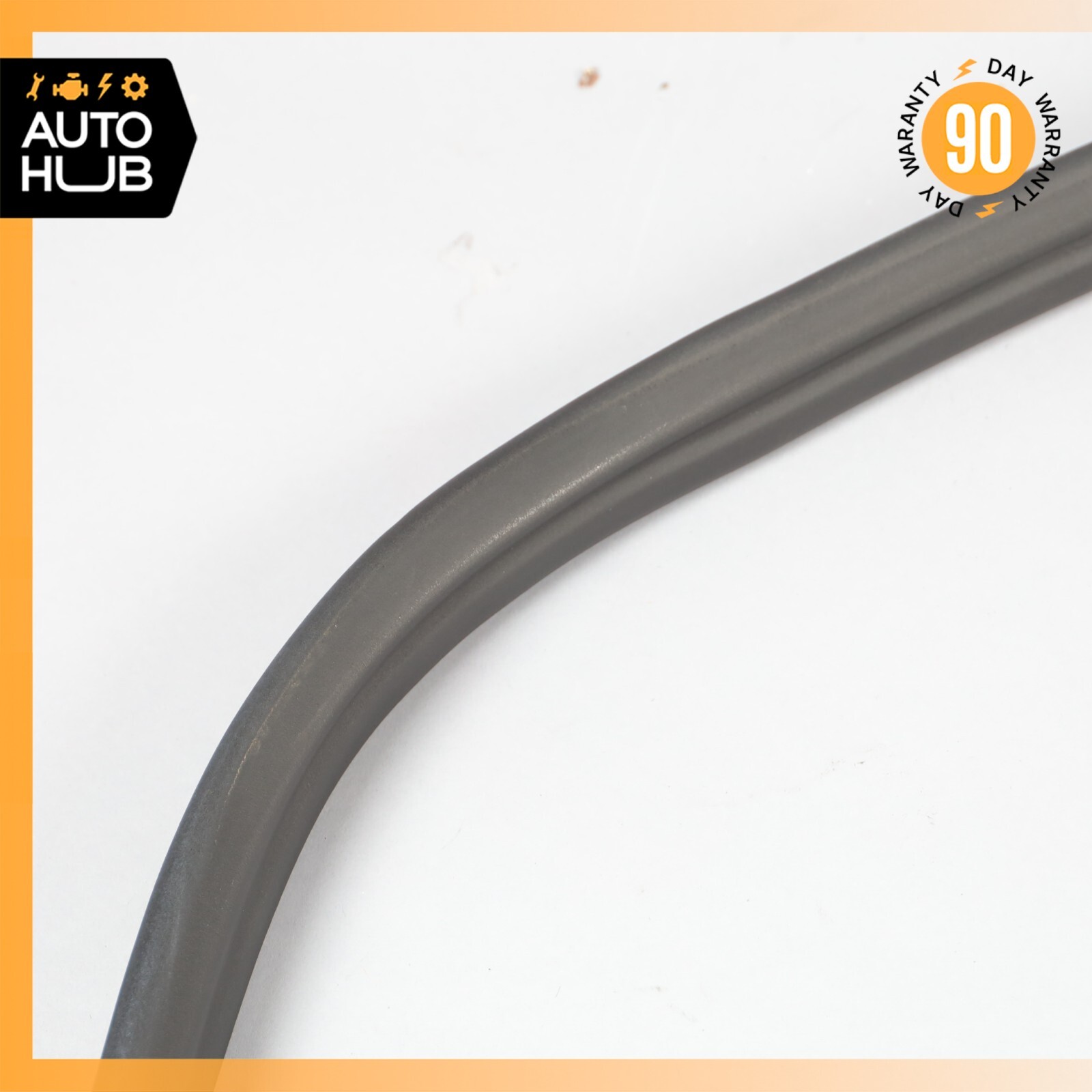 Maserati GranTurismo S M145 Left or Right Side Lower Door Seal Rubber OEM 61k