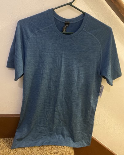 polar shift emboss black