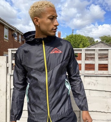 nike trail windrunner