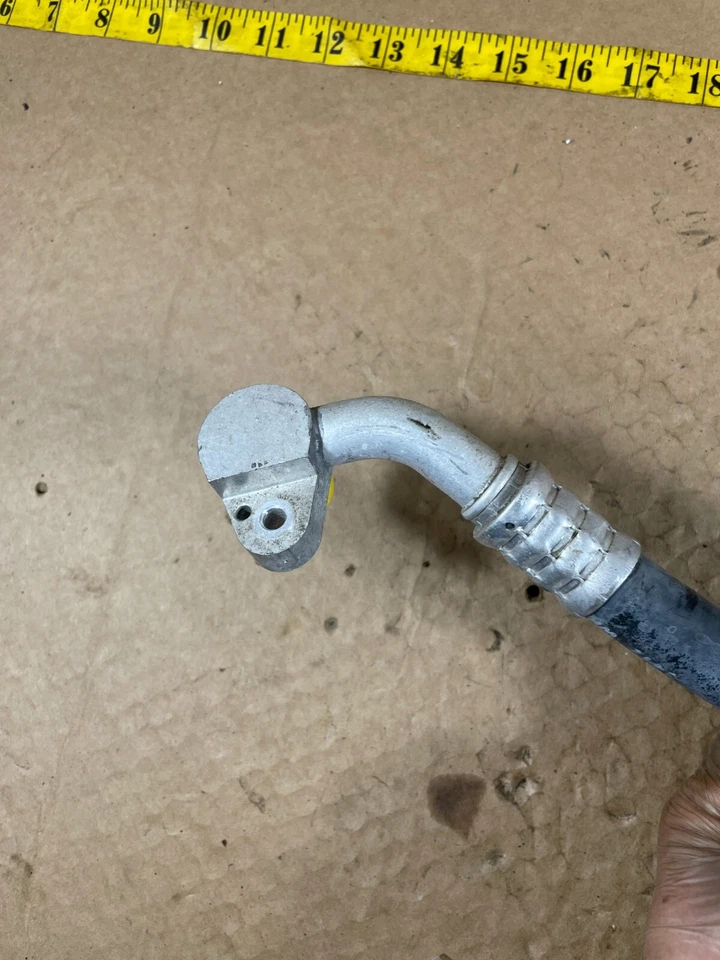 2011-2013 BMW 328I TUBO MANGUEIRA DE SUCÇÃO AR CONDICIONADO TUBULAÇÃO FABRICANTE DE EQUIPAMENTO ORIGINAL. - Imagem 4 de 4