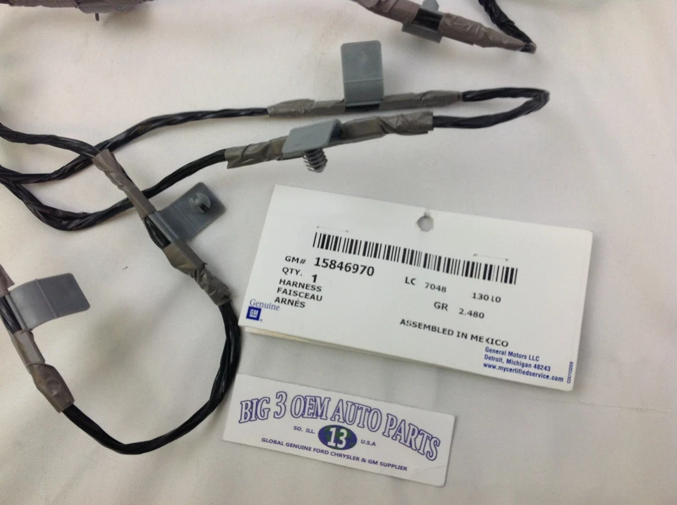 2003-2007 Chevrolet Silverado GMC Sierra Roof Marker Lamp WIRING HARNESS new OEM - Image 2 of 4