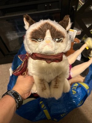 Grumpy cat plush