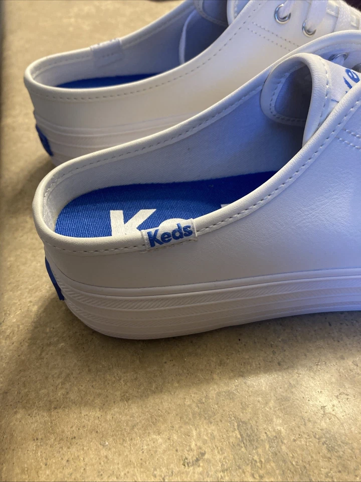 Womens White Keds Shoes Size 7 - Image 2 of 4