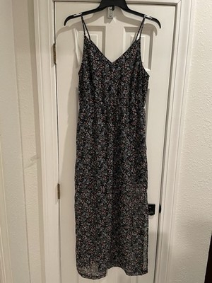 H & M Divided Women s Maxi Dress. Size 12. Black/pink Floral. Made In India