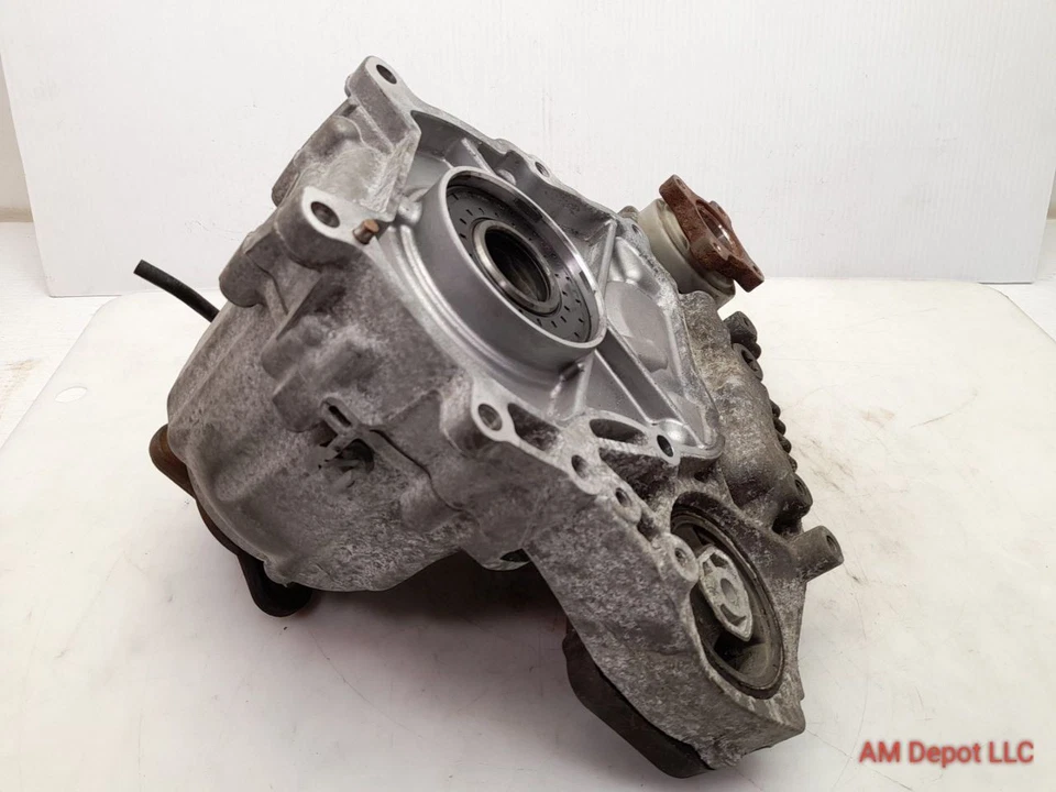 2011 BMW 535i 550i F10 xDrive Transfer Case Assembly ATC350 27107643750 8697978 - Image 2 of 4