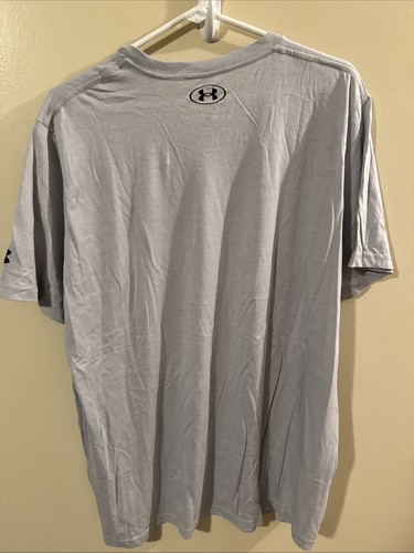 CAMISETA DE FÚTBOL UNDER ARMOUR NOTRE DAME EMITIDA POR EL EQUIPO NUEVA CON ETIQUETAS XL - Imagen 3 de 3