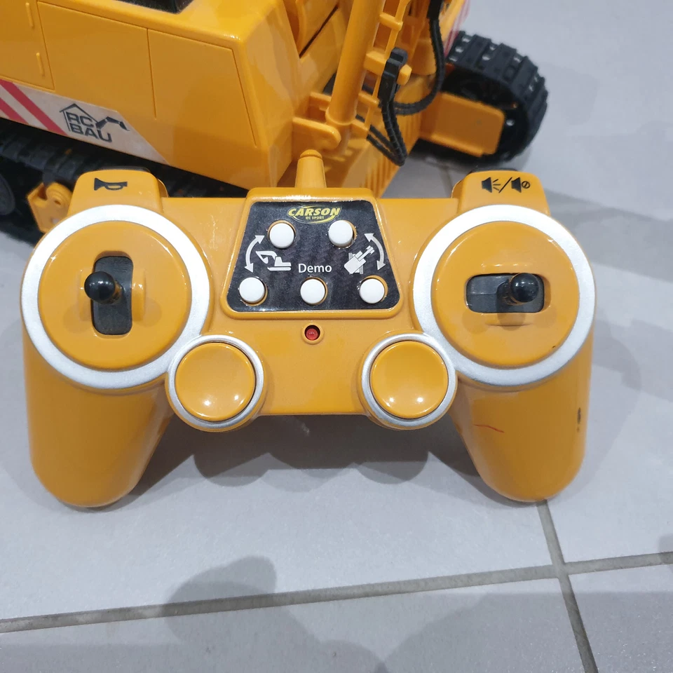 Carson 7281 ferngesteuerter Raupenbagger - Bild 4 von 4