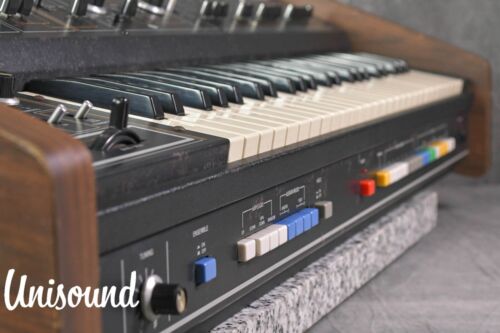 Roland JUPITER-4 49Key Analog Synthesizer in Good Condition - Picture 4 of 21