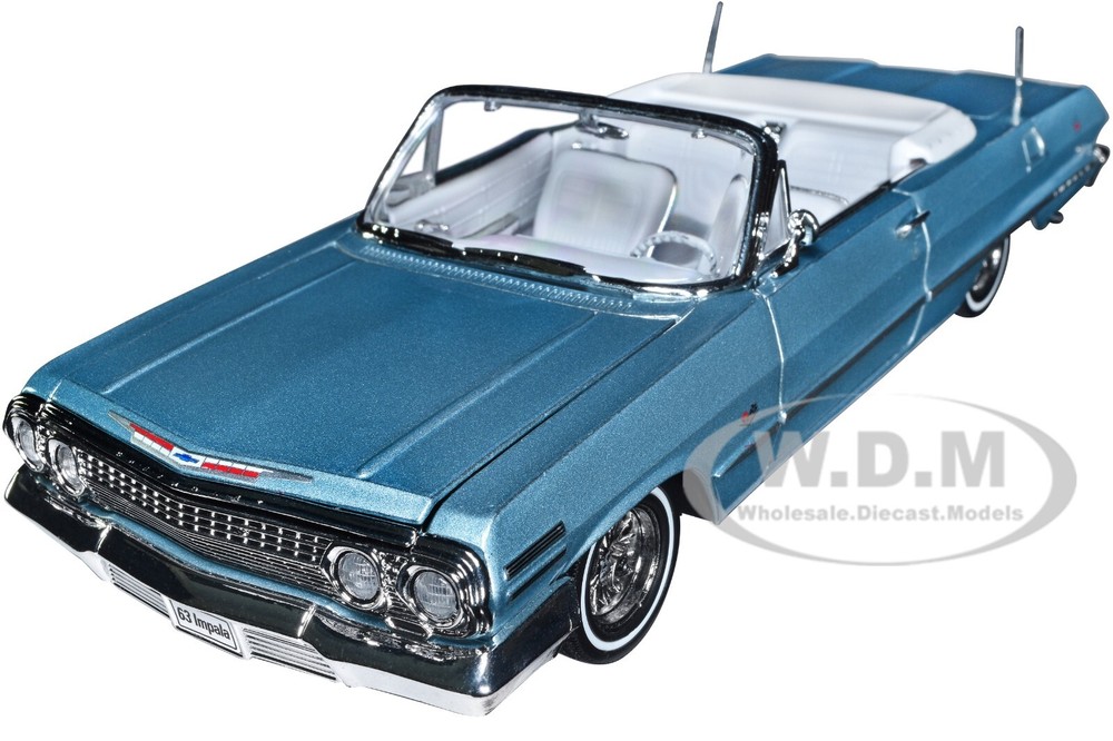 1963 Chevy Impala Convertible Lowrider Light Blue 1/24 Diecast Welly 22434