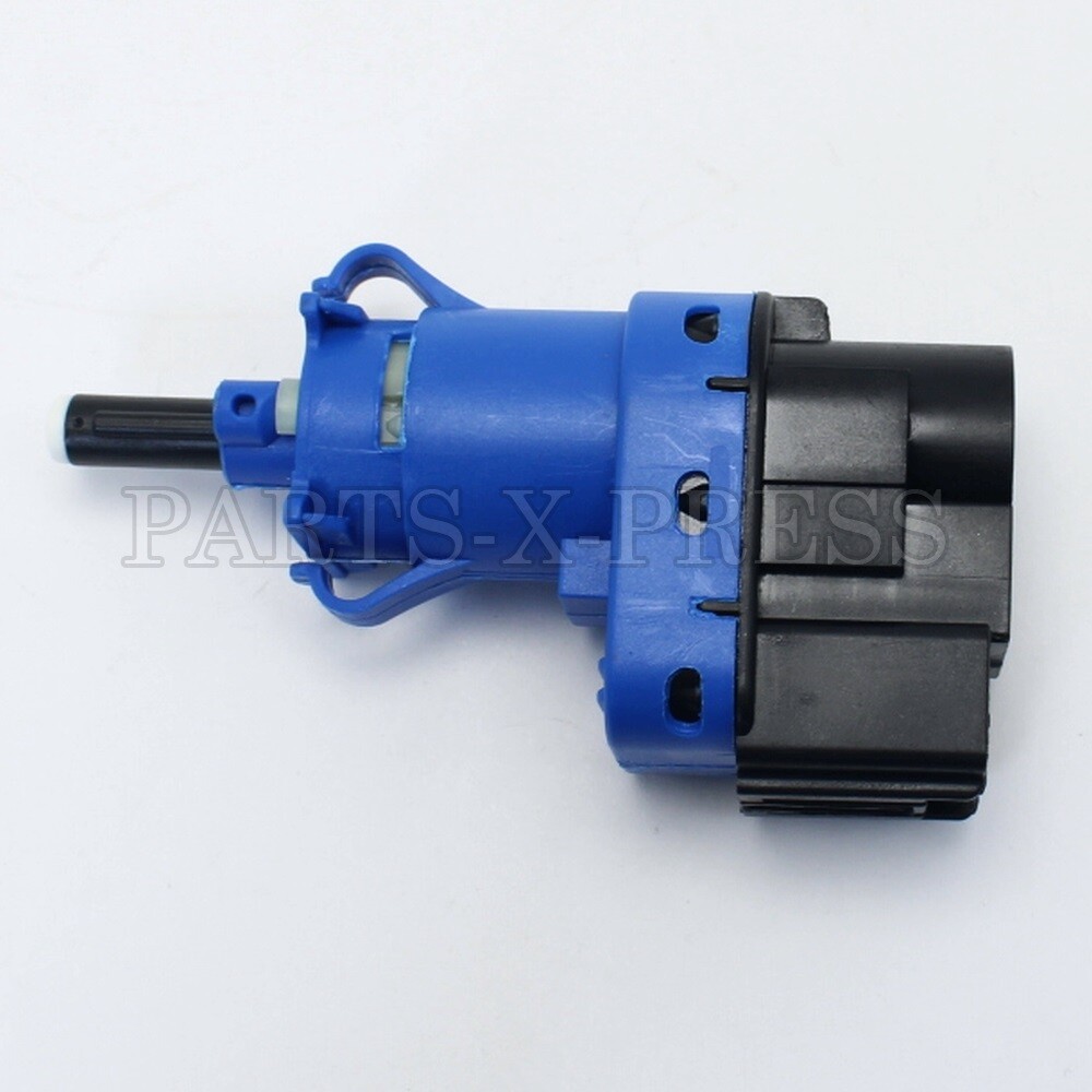 NEW GENUINE OEM MAZDA 6 MX-5 CX-3 CX-5 BRAKE PEDAL STOP LAMP
