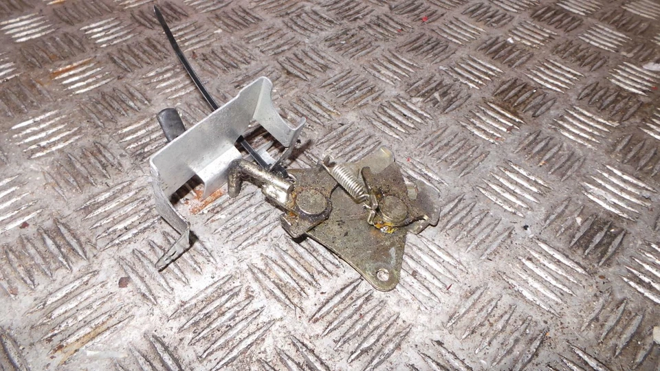 Honda CBR 125R 2007 - pestillo de 4 asientos 0000321096 Foto 2 de 2