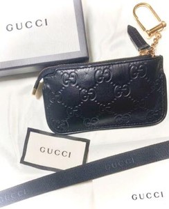 gucci wristlet keychain