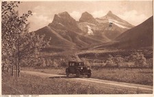 Drei Schwestern in der Nähe von Banff Auto Kanada Postkarte um 1930