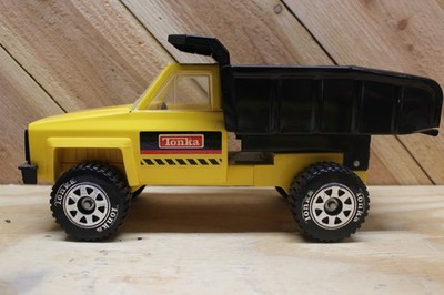 Little Tonka pick up dump truck about 13x6x6.6inch vintage 1993