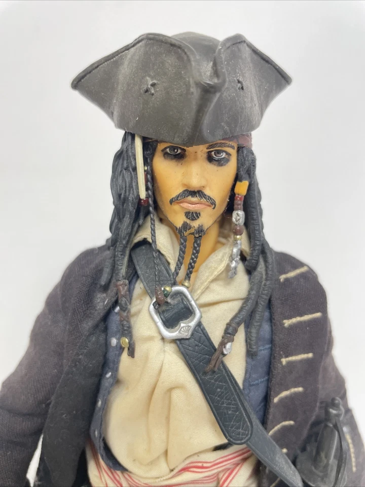 Figura Medicom RAH Piratas del Caribe Cofre del Hombre Muerto Jack Sparrow 12" Foto 2 de 4