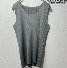 Rare Excellent PLEATS PLEASE ISSEY MIYAKE Sleeveless Tops Gray 3 Used from Japan