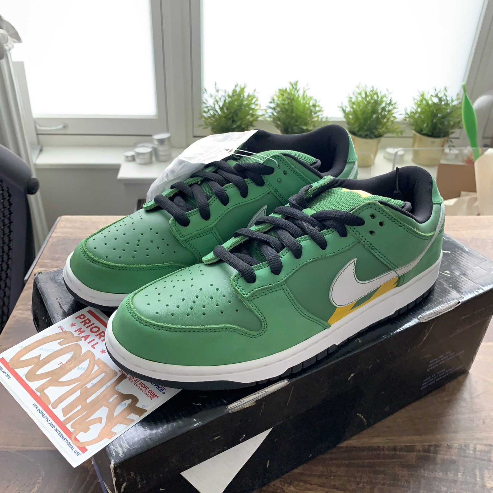 nike dunk low pro sb tokyo