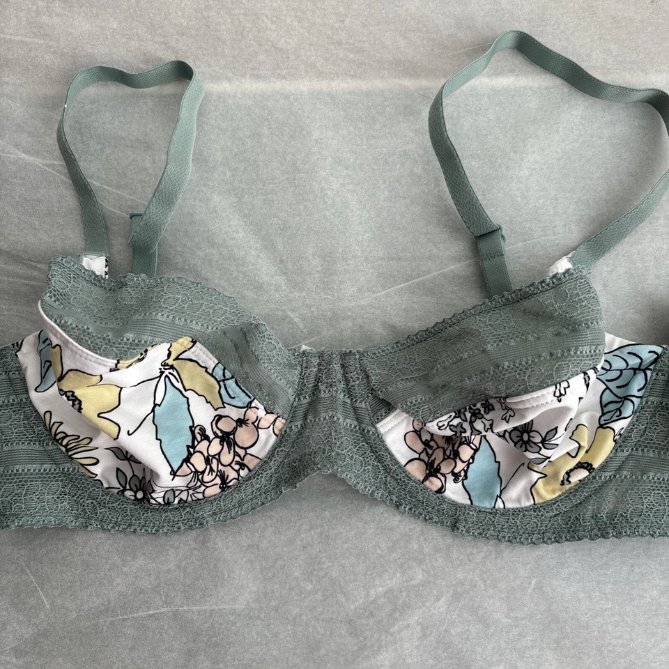 Conjunto de sutiã e calcinha Calvin Klein 32C e calcinha tamanho M renda verde floral novo com etiquetas - Imagem 2 de 4