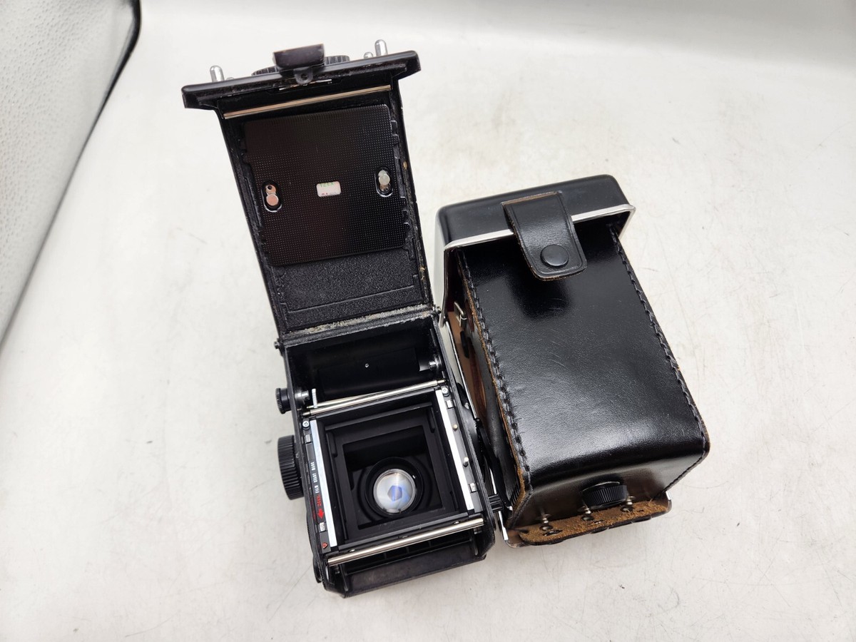 Vintage Yashica Mat 124 G Medium Format TLR Camera Yashinon Vintage Yashica Mat 124 G Medium Format TLR Camera Yashinon