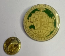 Vintage UNIVERSITY OF HAWAII Hat/Lapel Pin UA•MAU•KE•EA•O•KA•AINA•I•KA•PONO