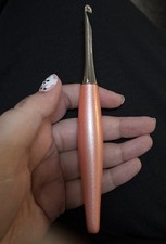 Furls Odyssey Crochet Hook PEACH J-6mm with Nickel, DISCONTINUED/RARE