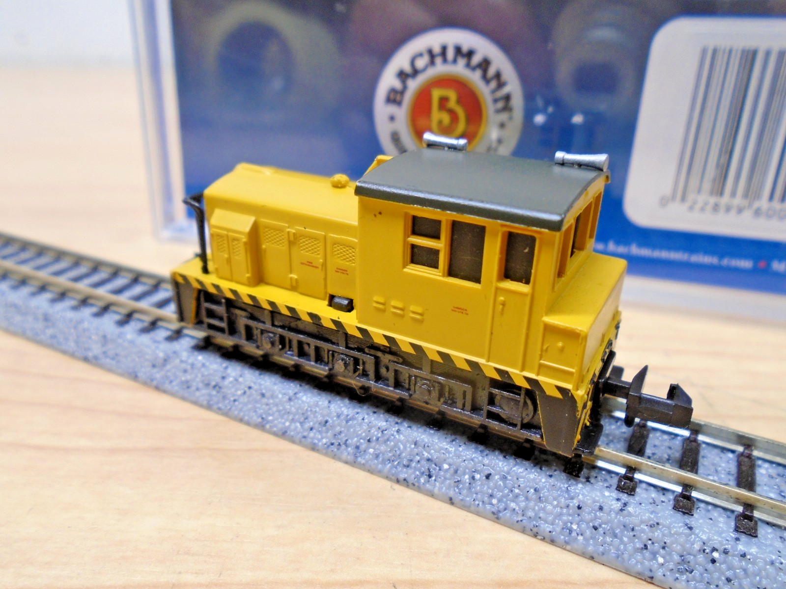 Bachman N Scale 60089 MDT Plymouth Diesel Loco Runs/Lights NMRA Couplers OB