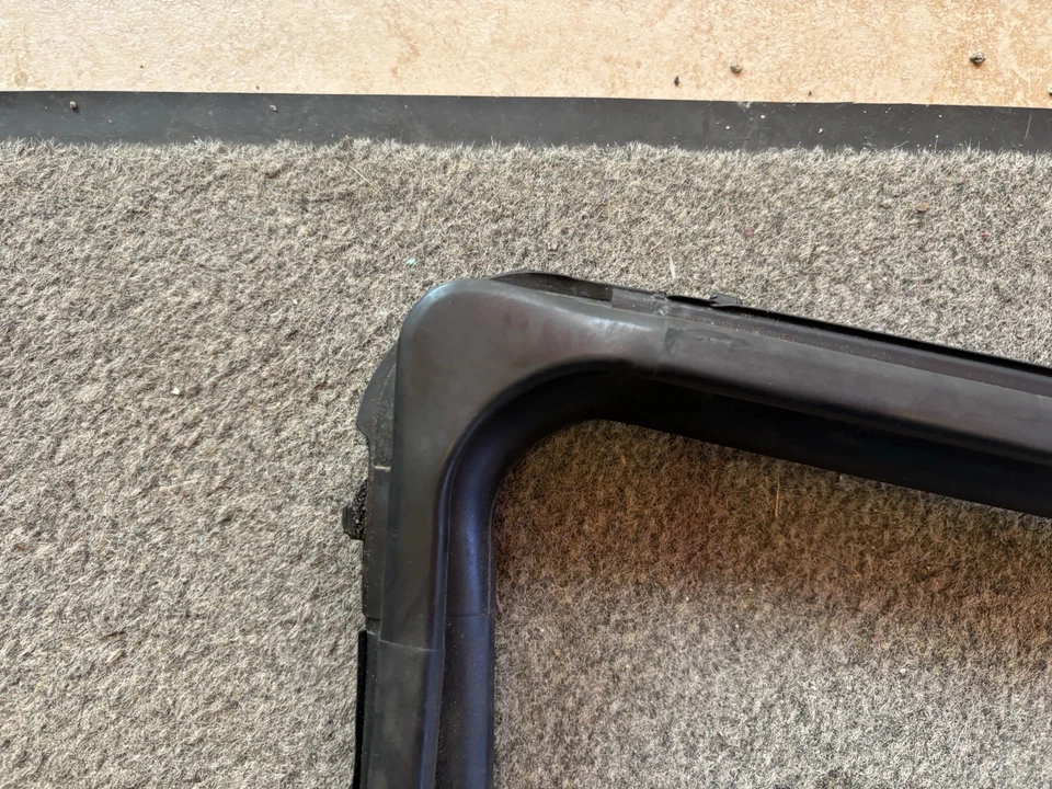 Toyota Tundra/Sequoa 2007-2021 puerta delantera derecha cristal canal de funcionamiento sello OEM Foto 4 de 4