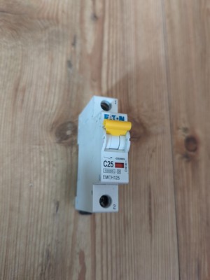 Eaton Memshield 2 EMCH125 C 25 Ampere 25 A, Leitungsschutzschalter geprüft SCHNELLER VERSAND - 