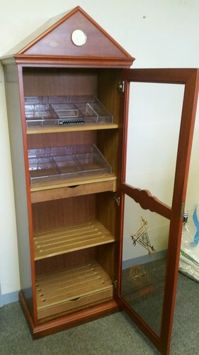 Habana/Habanos Monte Cristo Cigar Humidor - Picture 3 of 4