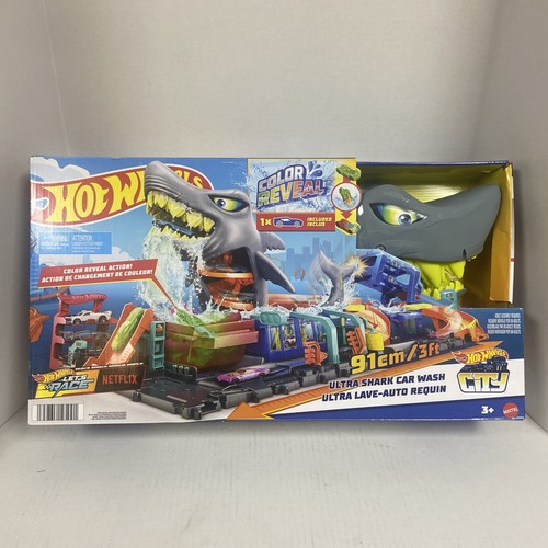 Hot Wheels City Ultra Shark Car Wash with Color Reveal Toy Car New