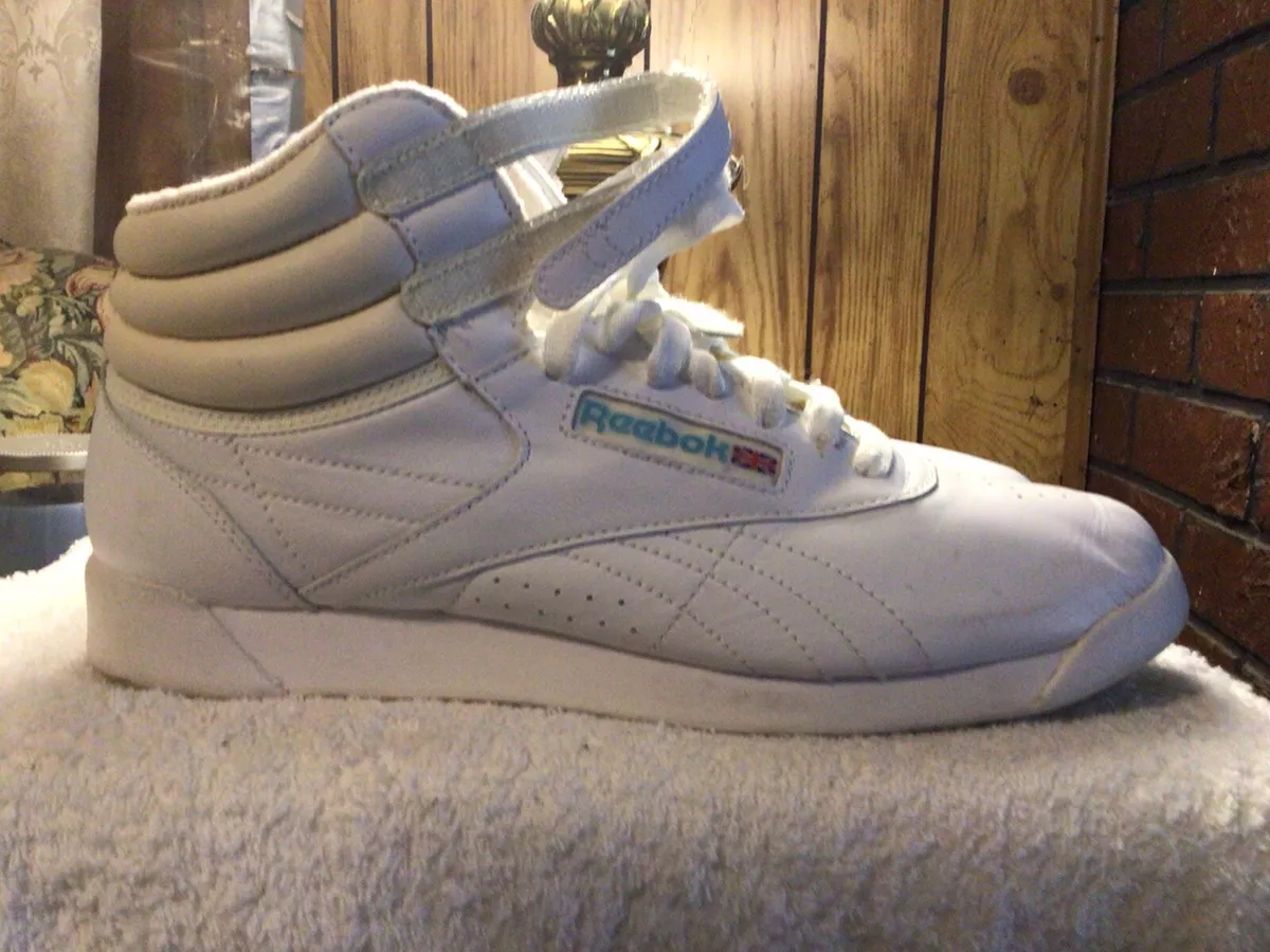 Womens 90's Reebok Classic Sz 9.5 White Leather Freestyle Hi Top Sneaker  2-1619