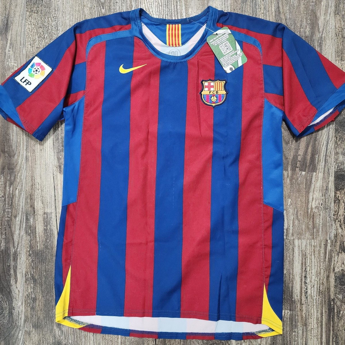 2006 Nike Barcelona Home Soccer Jersey Lionel Messi Kids XL