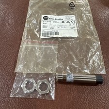 Proximity Switch Allen-Bradley 872C-DH4NP12-D4 10-30VDC 200mA PNP SN: 4mm