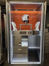 UT TEXAS LONGHORNS OFFICIAL PLAYER ISSUED FOOTBALL LOCKER FROM STADIUM MAN CAVE
