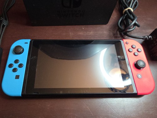 🔥 Nintendo Switch HAC-001 32GB Console with Joy‑Con and Docking Bundle 🔥 - Picture 3 of 19