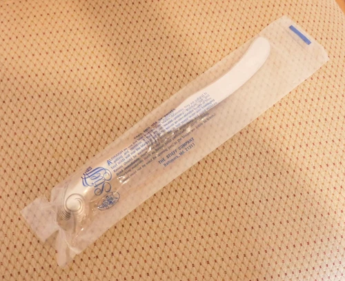 NEW / LAST ONE!  KIRK-STIEFF "Williamsburg Shell" Sterling Silver Dinner Knife!