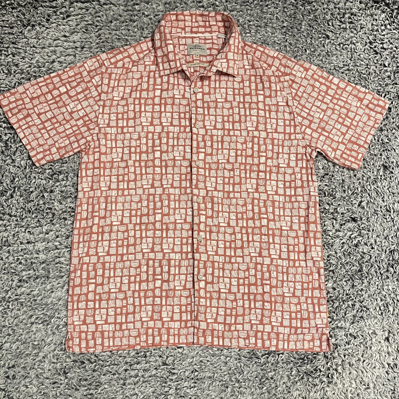 Quiksilver Shirt Adult Medium Red White Button Up Short Sleeve Hawaiian Waterman