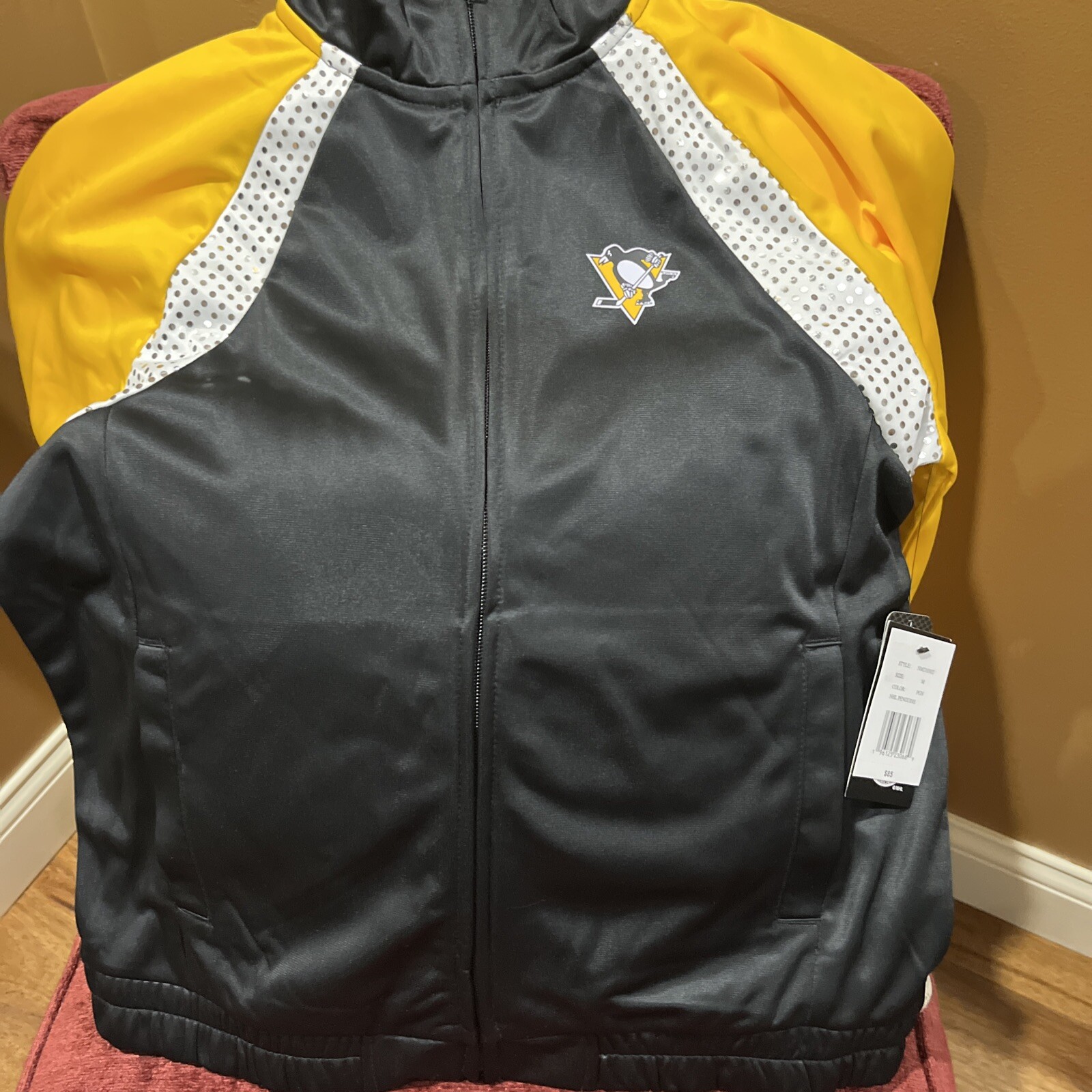 Pittsburgh Penguins NWT Zip Jacket With Accents Ladies Size Medium