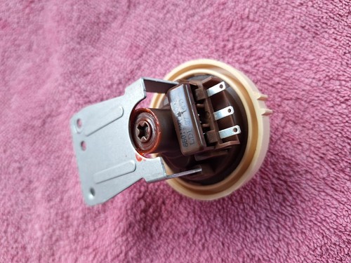 LG F1222TD Waschmaschine WASSERDRUCKSCHALTER 6601ER1006A/T13