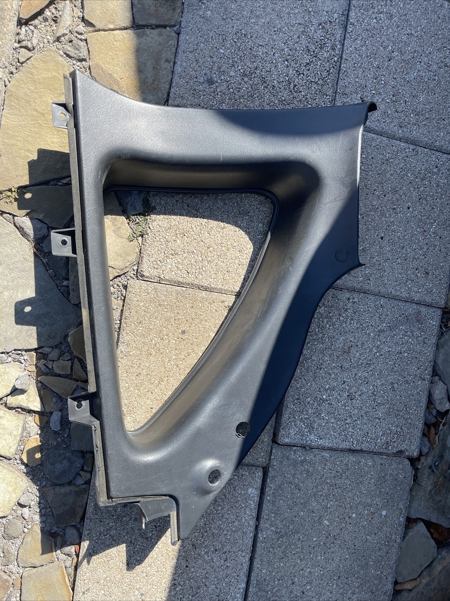 1994-96 NISSAN 300ZX (2+2) REAR QUARTER GLASS FINISHER TRIM COVER