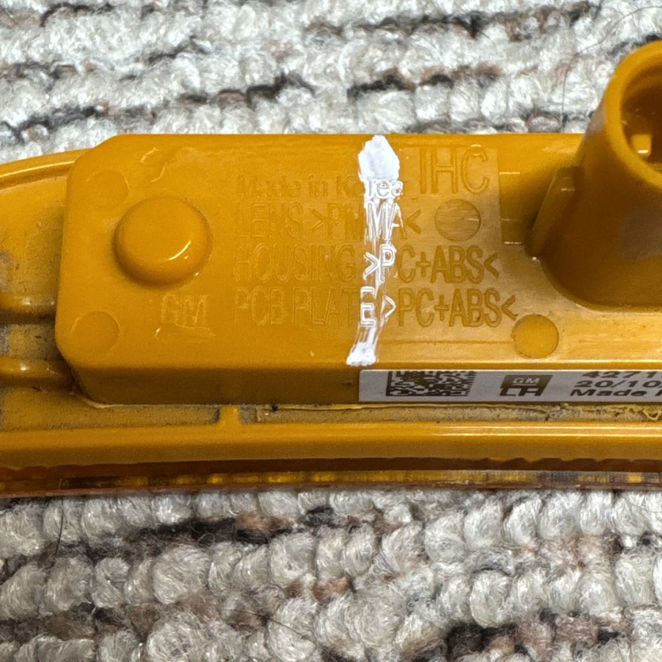 Lámpara marcadora delantera izquierda GM Buick Encore GX 2020-2024 42716025 USADA OEM Foto 4 de 4