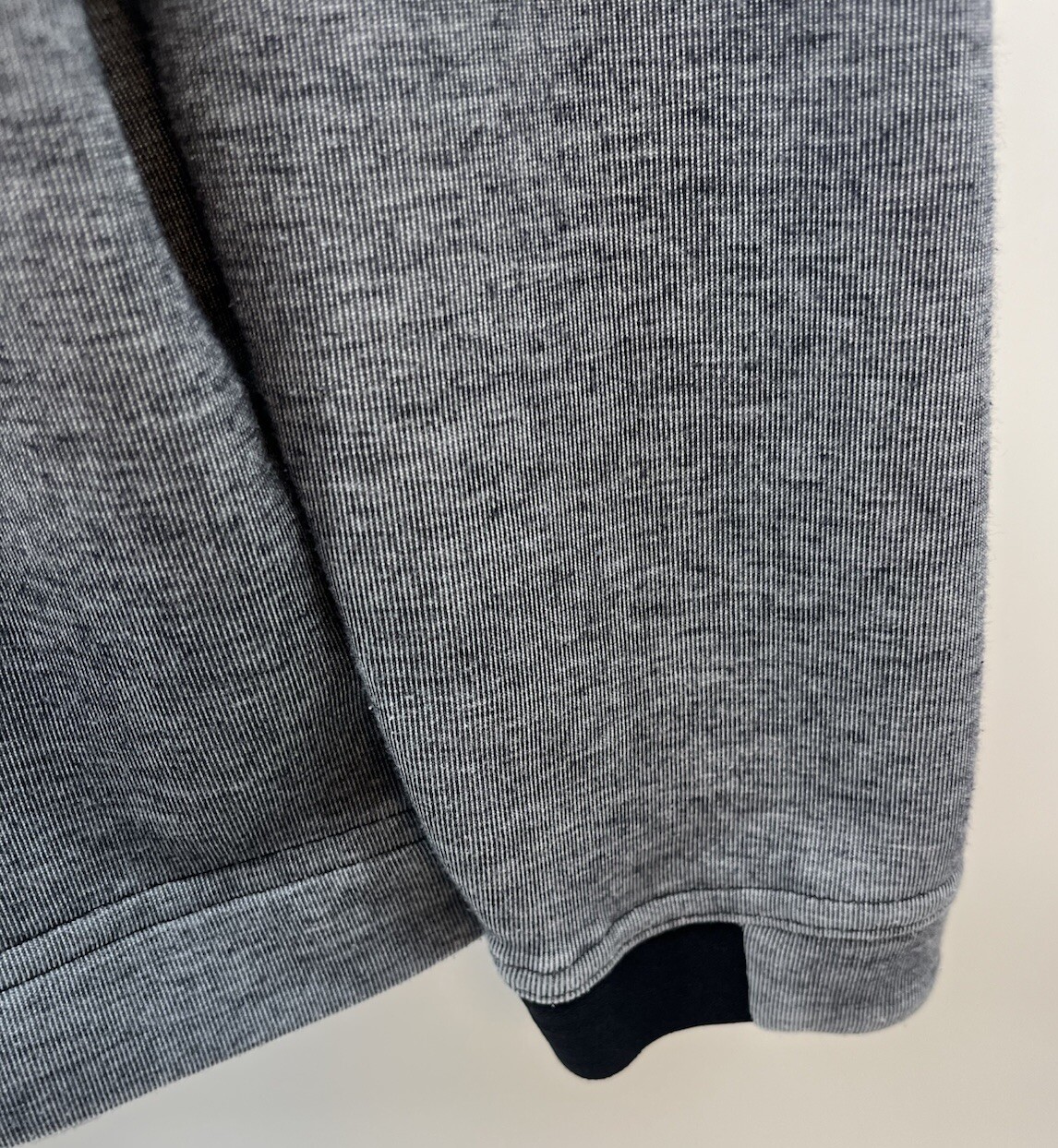 SACAI X NIKE Nike Dri Fit giacca grigia con cappuccio zip intera uomo taglia L logo "K basket" orlo hi lo