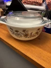 Vintage Pyrex Floral Covered Dish W Lid 32 Oz Quart Made In England Marked 44 D