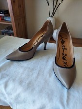 Lanvin Paris Tan Soft Leather Pointed Toe Pum...