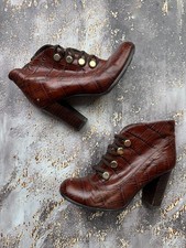 Vintage Reptile Print Leather Heeled Boots Lace-Up Detail Y2K Women's Size 39