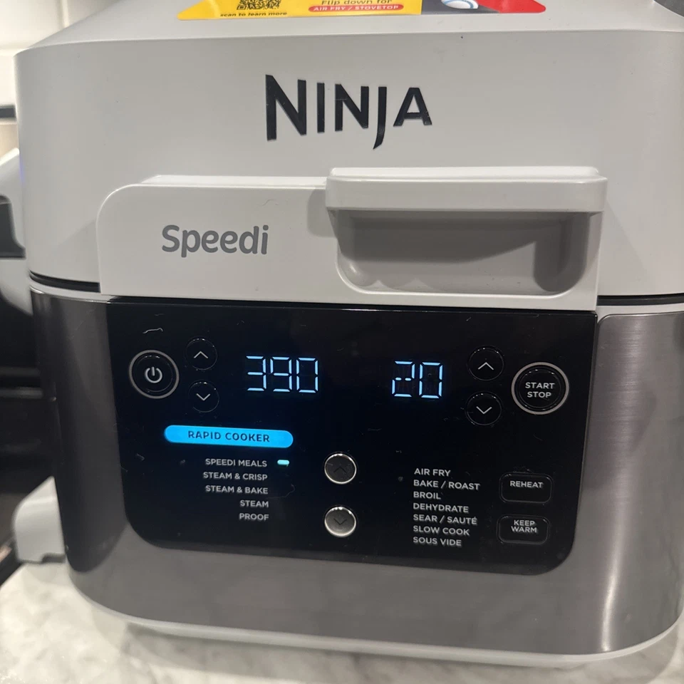 Freidora de aire Ninja Speedi SF303CO 12 en 1 funciones velocidad cocina rápida 6 cuartos de galón Foto 4 de 4
