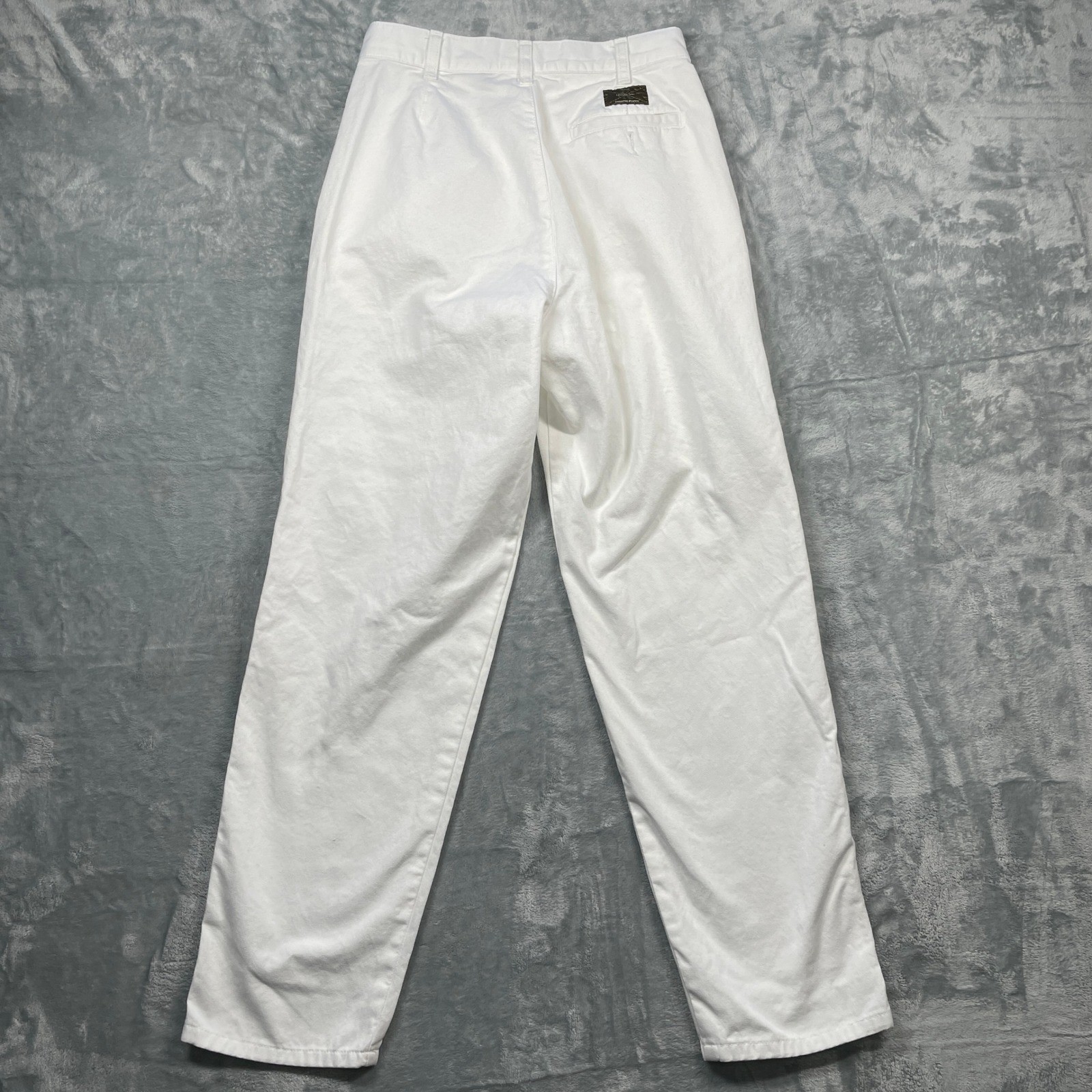 VTG Calvin Klein Jeans Khakis Womens White Pleated Chinos Relaxed Fit Pants Sz 8 thumbnail 2