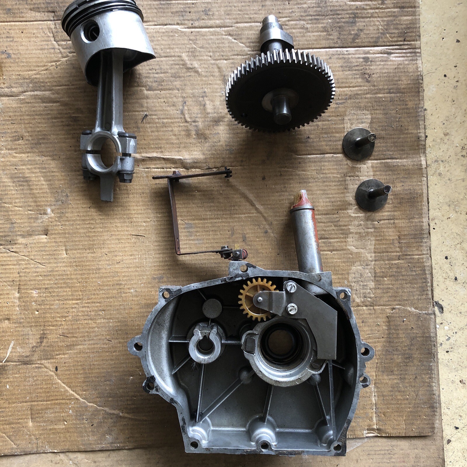 Tecumseh HH60 Side Cover, Piston & Rod and Cam Shaft With Tappets (J2