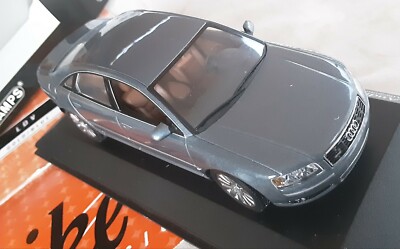 Maquette Promo Minichamps 1:43 Audi A8 Berline - Couleur Grise - Modèle Diecast Promotionnel